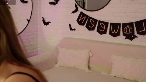 Im Wendy online show from October 27, 2025, 9:52 pm