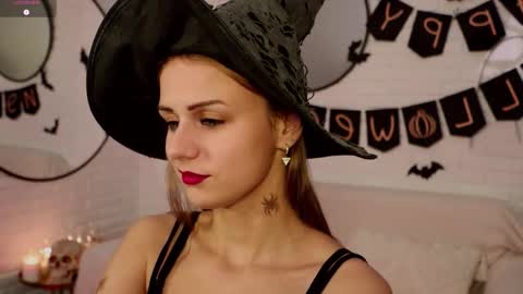 Im Wendy online show from October 31, 2025, 9:49 pm