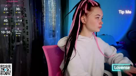 WendyCandy182 online show from May 20, 2026, 5:35 am