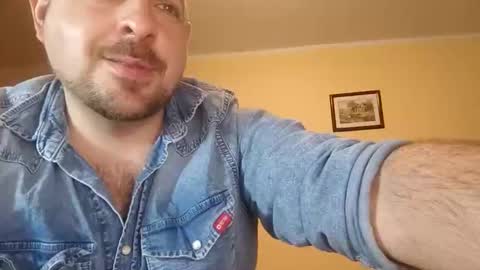 Snapshot of werewolfalfa1 chatting on November 16, 2025, 1:33 am AlphaStars online show from November 16, 2025, 1:33 am