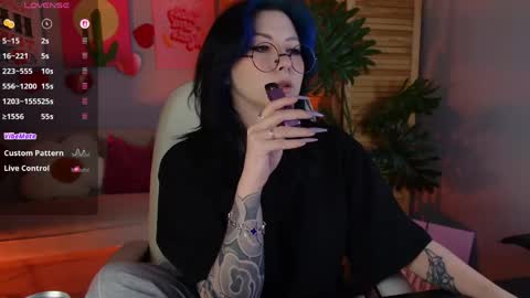 little girl who is always rightLisa online show from April 14, 2026, 1:55 am