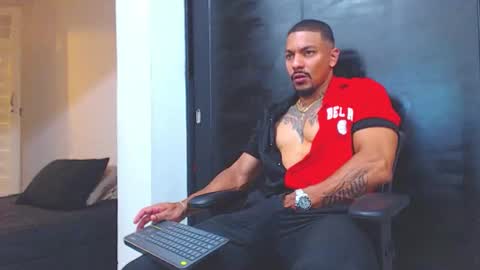 Wesley Rogger online show from October 15, 2025, 10:21 pm