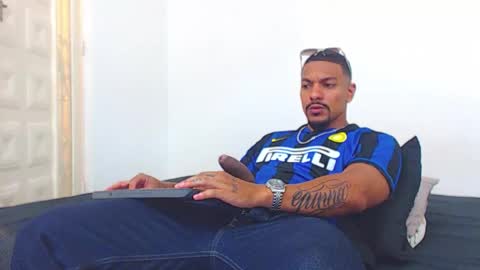 Wesley Rogger online show from October 25, 2025, 9:31 pm