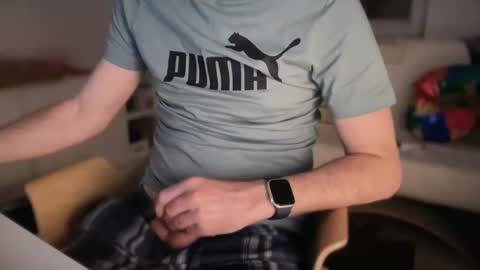 wet_adidasboy online show from April 3, 2026, 9:13 pm