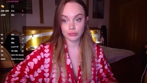 Lana online show from February 19, 2026, 6:59 pm