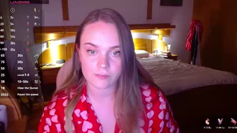 Lana online show from July 5, 2026, 8:05 pm