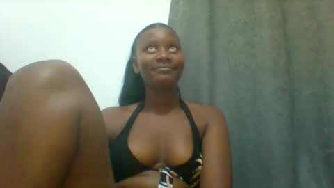 wet_pussieyy online show from November 29, 2025, 9:29 pm