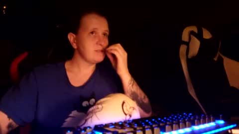 Snapshot of wetgerman2 chatting on March 11, 2025, 9:04 pm Wetgerman online show from March 11, 2025, 9:04 pm