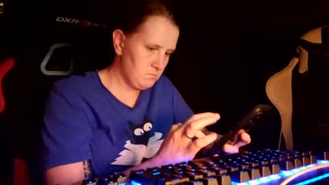 Snapshot of wetgerman2 chatting on March 12, 2025, 9:03 pm Wetgerman online show from March 12, 2025, 9:03 pm