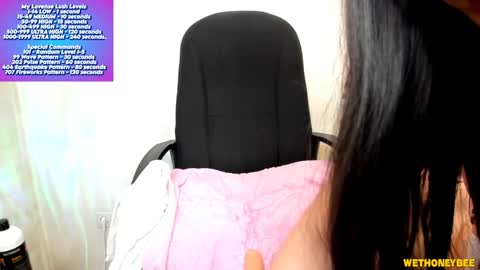 Mina online show from February 4, 2025, 10:45 pm