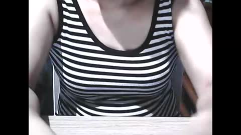Snapshot of wethornypussy4u chatting on September 24, 2025, 1:53 am wethornypussy4u online show from September 24, 2025, 1:53 am