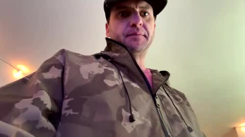 wetlickie online show from May 3, 2026, 5:52 pm