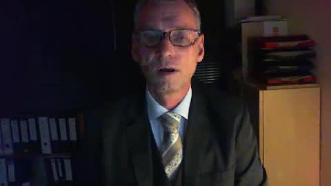 Franz online show from October 10, 2025, 4:39 pm