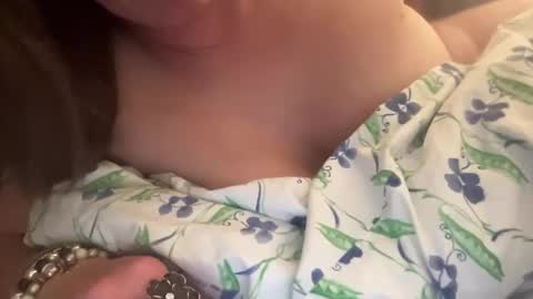 wetttmommyy online show from May 22, 2026, 3:46 am
