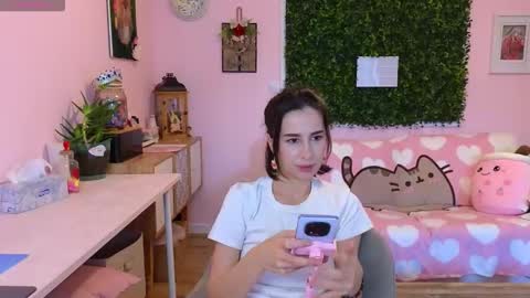 Victoria Maria online show from February 12, 2026, 6:30 am