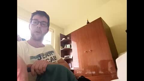 stoffy online show from September 26, 2025, 10:41 am