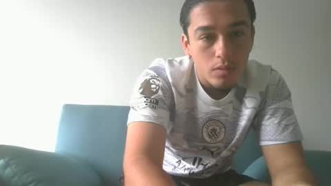 Snapshot of whiiteprince chatting on December 13, 2024, 7:36 am whiiteprince online show from December 13, 2024, 7:36 am