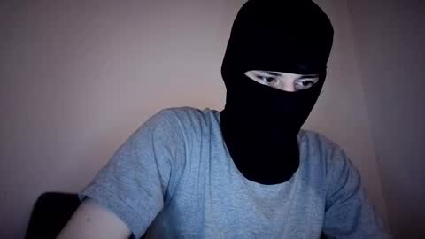 whispero_o online show from February 2, 2026, 4:38 pm