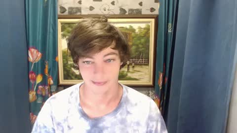 Snapshot of whiteboyinasia chatting on December 14, 2024, 4:01 am Christian online show from December 14, 2024, 4:01 am