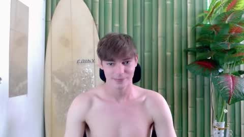 Snapshot of whiteboyinasia chatting on September 16, 2025, 4:35 am Christian online show from September 16, 2025, 4:35 am