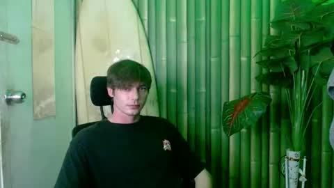 Snapshot of whiteboyinasia chatting on October 31, 2025, 1:23 pm Christian online show from October 31, 2025, 1:23 pm