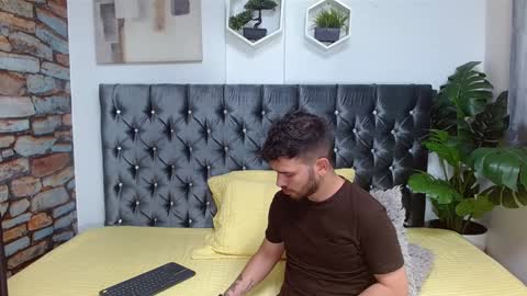 Dylan white online show from February 7, 2025, 5:29 pm