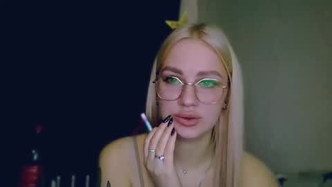 Snapshot of whitehex666 chatting on February 12, 2026, 6:03 pm whitehex666 online show from February 12, 2026, 6:03 pm