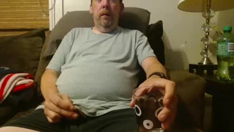 Snapshot of whitemi72975 chatting on September 17, 2025, 1:18 am Whitey online show from September 17, 2025, 1:18 am