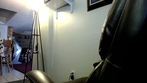 whofcares2 online show from October 1, 2025, 4:02 pm