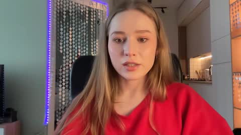 Snapshot of whoisalisa chatting on January 8, 2025, 9:21 am Alisa online show from January 8, 2025, 9:21 am