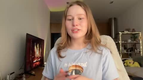 Alisa online show from April 13, 2026, 8:09 am