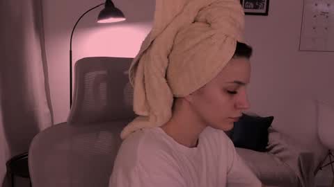 whoislulu online show from April 4, 2026, 7:22 pm