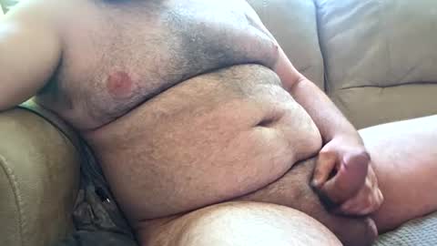 whorekneeweeny online show from July 26, 2026, 2:46 pm