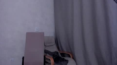 Snapshot of why_again_me chatting on February 14, 2025, 1:51 pm Veronica online show from February 14, 2025, 1:51 pm