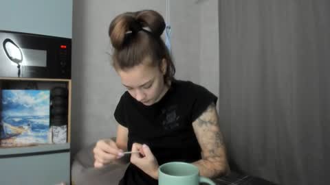 Veronica online show from November 21, 2025, 3:54 pm