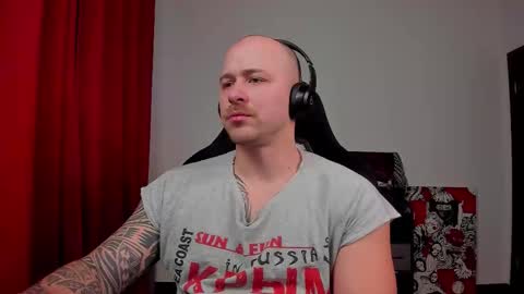 Snapshot of why_you_so_serious chatting on February 2, 2026, 7:12 pm VI online show from February 2, 2026, 7:12 pm