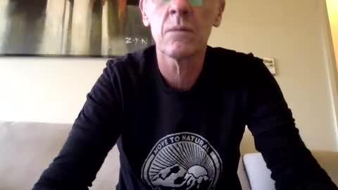 Snapshot of whynotfly1 chatting on October 23, 2025, 8:13 am whynotfly1 online show from October 23, 2025, 8:13 am