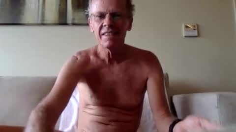 Snapshot of whynotfly1 chatting on October 27, 2025, 7:34 am whynotfly1 online show from October 27, 2025, 7:34 am