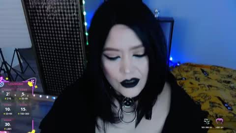 Snapshot of wickedxqueen chatting on April 18, 2026, 3:16 pm Laura online show from April 18, 2026, 3:16 pm
