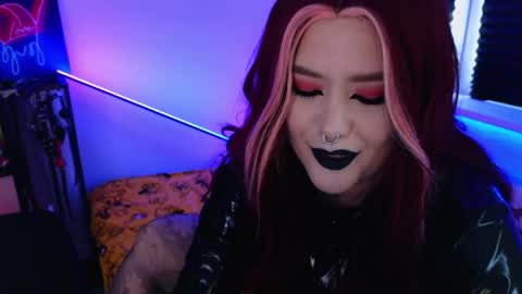 Snapshot of wickedxqueen chatting on May 23, 2026, 5:34 am Laura online show from May 23, 2026, 5:34 am