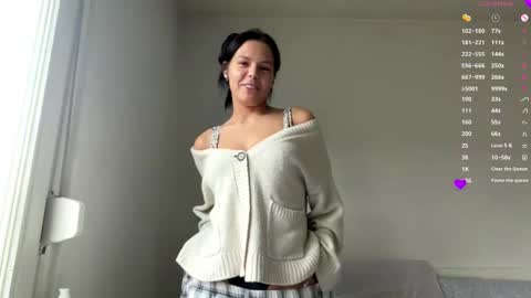 Mia online show from February 3, 2026, 3:06 pm