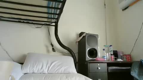 Snapshot of wildbrownchick69 chatting on January 21, 2025, 6:54 am WildChick online show from January 21, 2025, 6:54 am