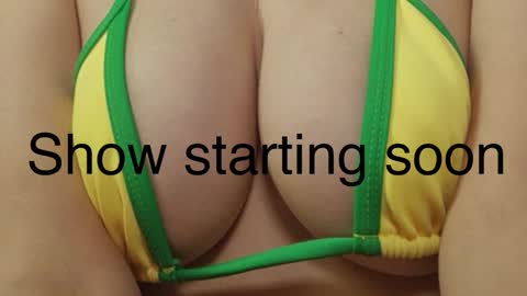 Snapshot of wildfairiesheaven chatting on February 17, 2026, 1:02 am OF JunoHoly online show from February 17, 2026, 1:02 am