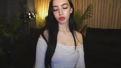 Snapshot of wildkittenx_ chatting on October 14, 2025, 6:03 am Alena online show from October 14, 2025, 6:03 am