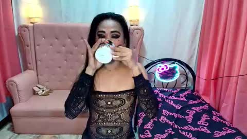 wildnika online show from October 19, 2025, 1:50 am