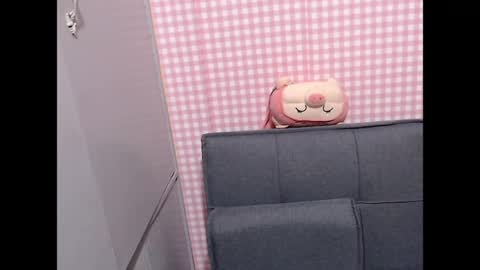 Wildnyx online show from April 28, 2026, 6:02 pm