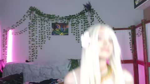 Snapshot of wildorchid_ chatting on July 15, 2026, 4:45 pm Master Kieran hehim online show from July 15, 2026, 4:45 pm