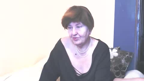 WildRedCat online show from September 25, 2025, 10:41 am