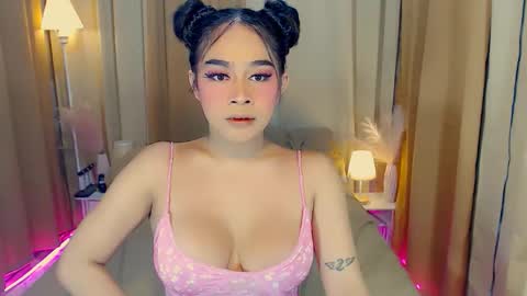 Snapshot of wildsassy0719 chatting on October 22, 2025, 4:02 am shea online show from October 22, 2025, 4:02 am