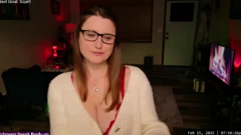 Snapshot of wildsouthernpeach chatting on February 16, 2025, 1:58 am Ivy online show from February 16, 2025, 1:58 am